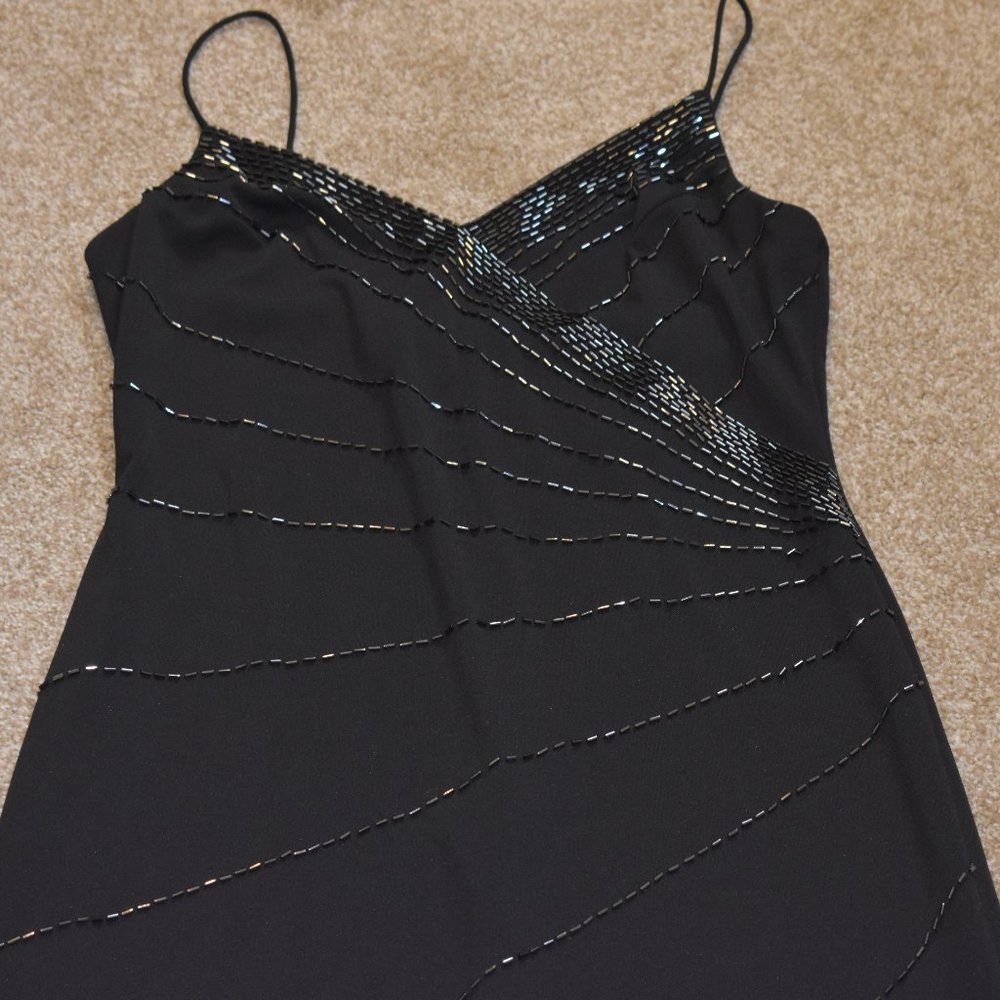 De Laru By Sheila Yen Ladies Beaded Long Black Formal Gown Size 9/10